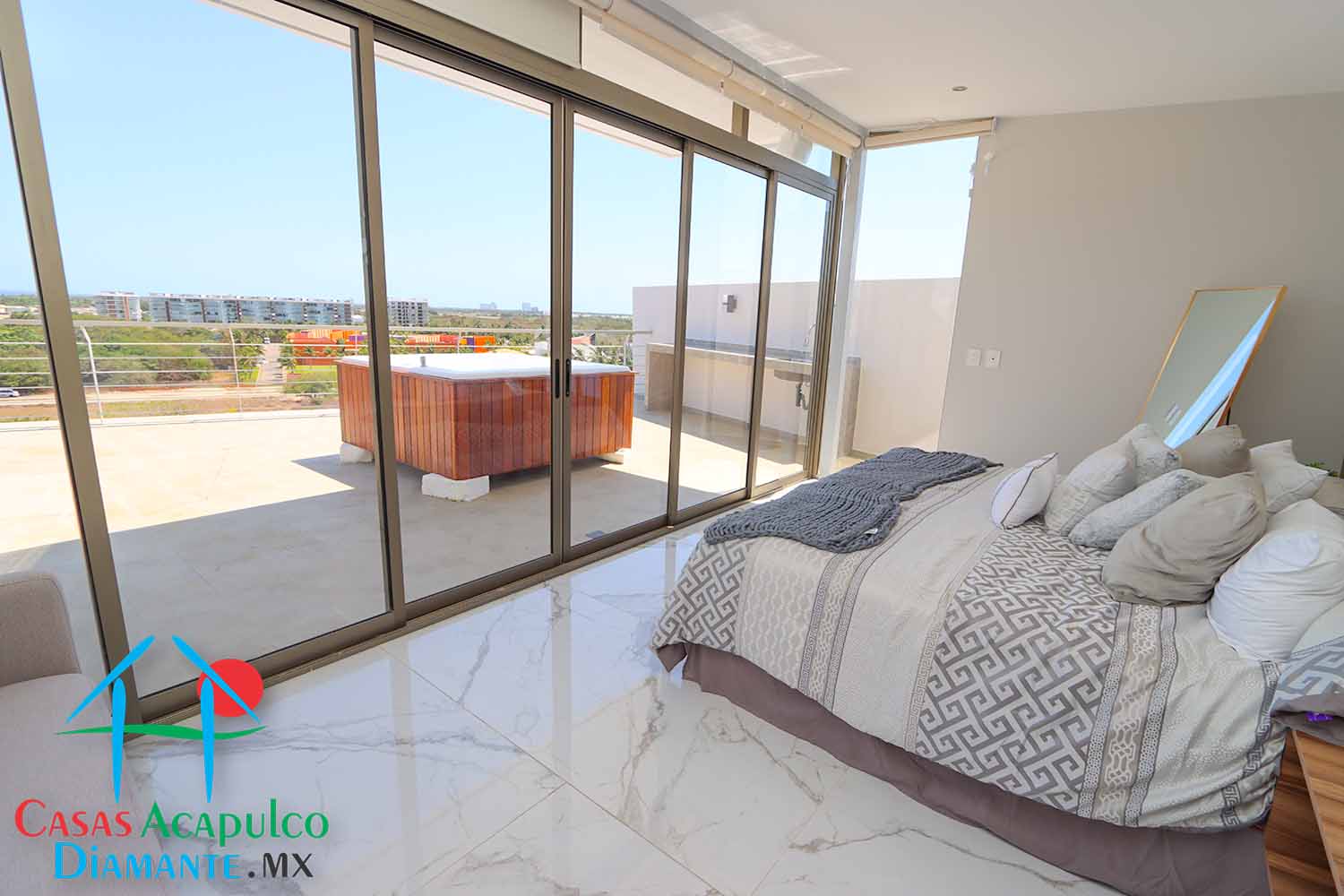 The One Life PH Lateral - Recámara principal 1